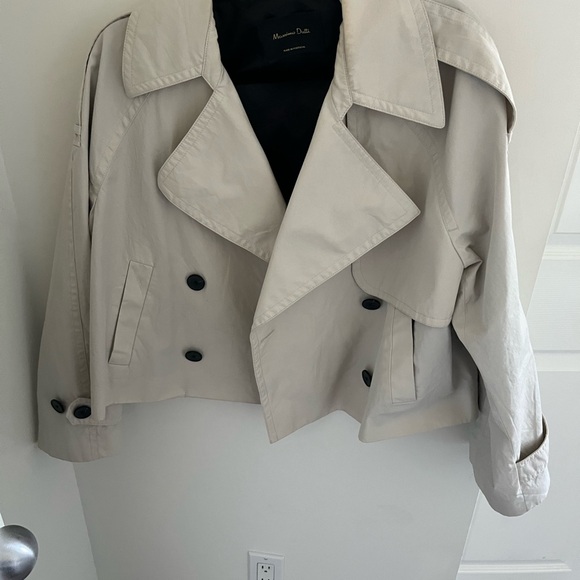 Massimo Dutti Jackets & Blazers - Massimo Dutti Women's Beige Cropped  Trench Coat